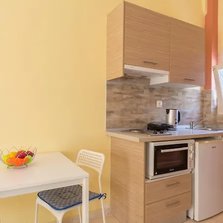 George's 3-bed With Garden Daire