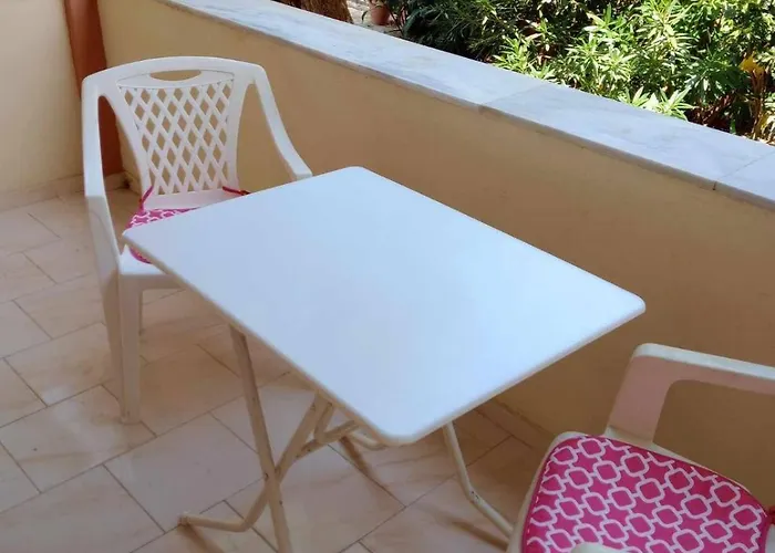 דירה George's 3-bed With Garden