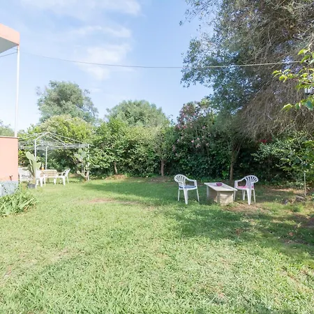 George's 3-bed With Garden Kávos